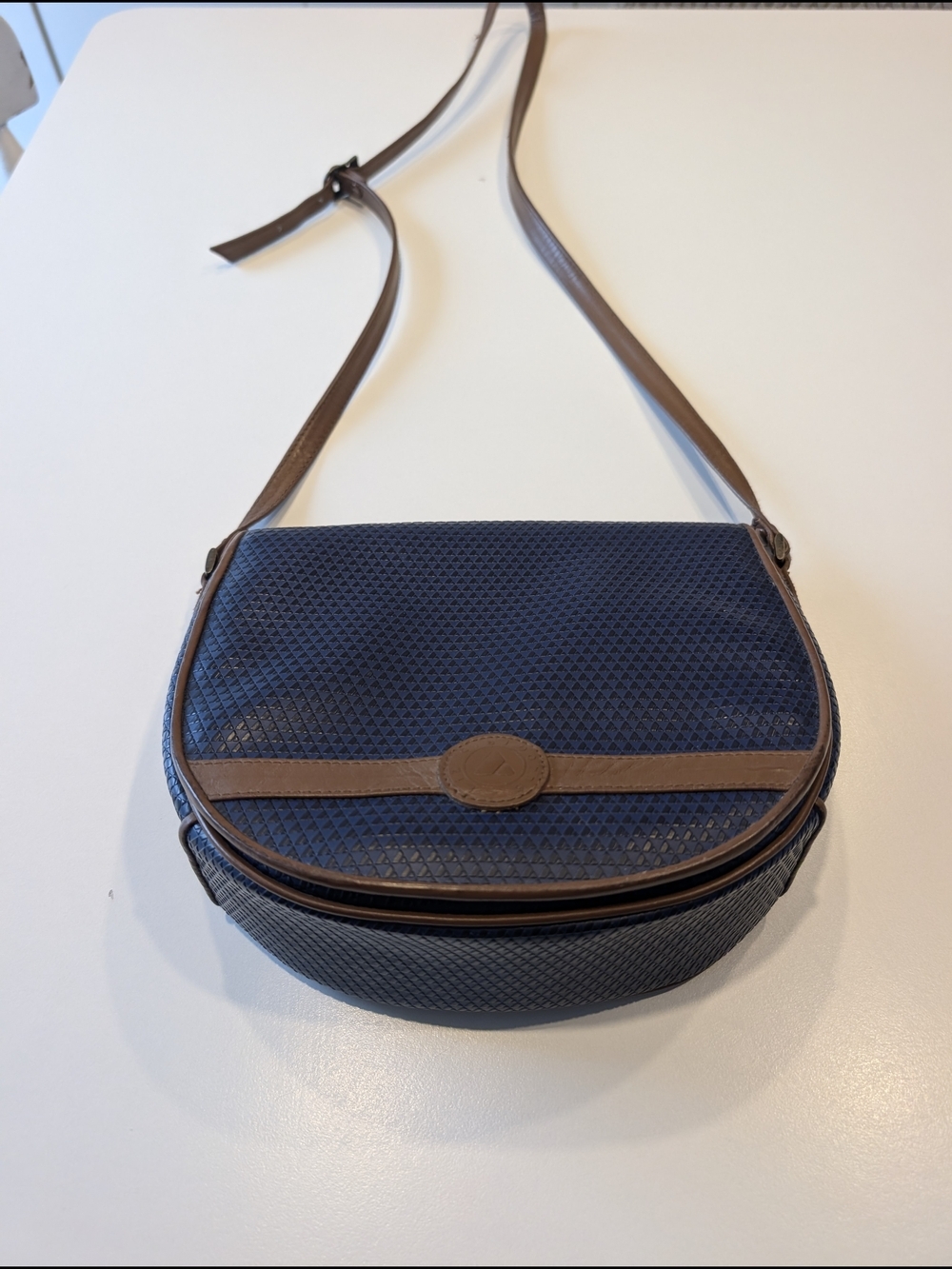 Vintage 80s Liz Claiborne Navy Blue Geometric Crossbody Saddle Bag - Picture 5 of 12